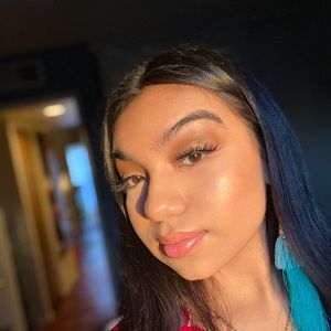 Meet your Posher, Fernanda